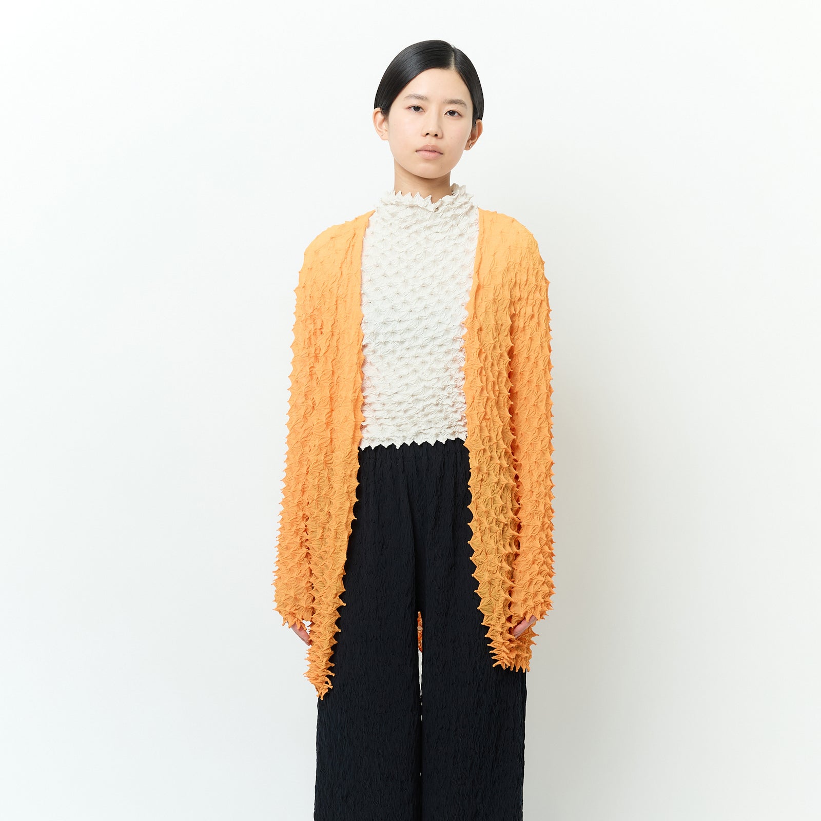 【BUNZABURO】ツンツンのクロップド デシン長袖カーディガン BUNZABURO】ツンツンのクロップド デシン長袖カーディガンの通販 by