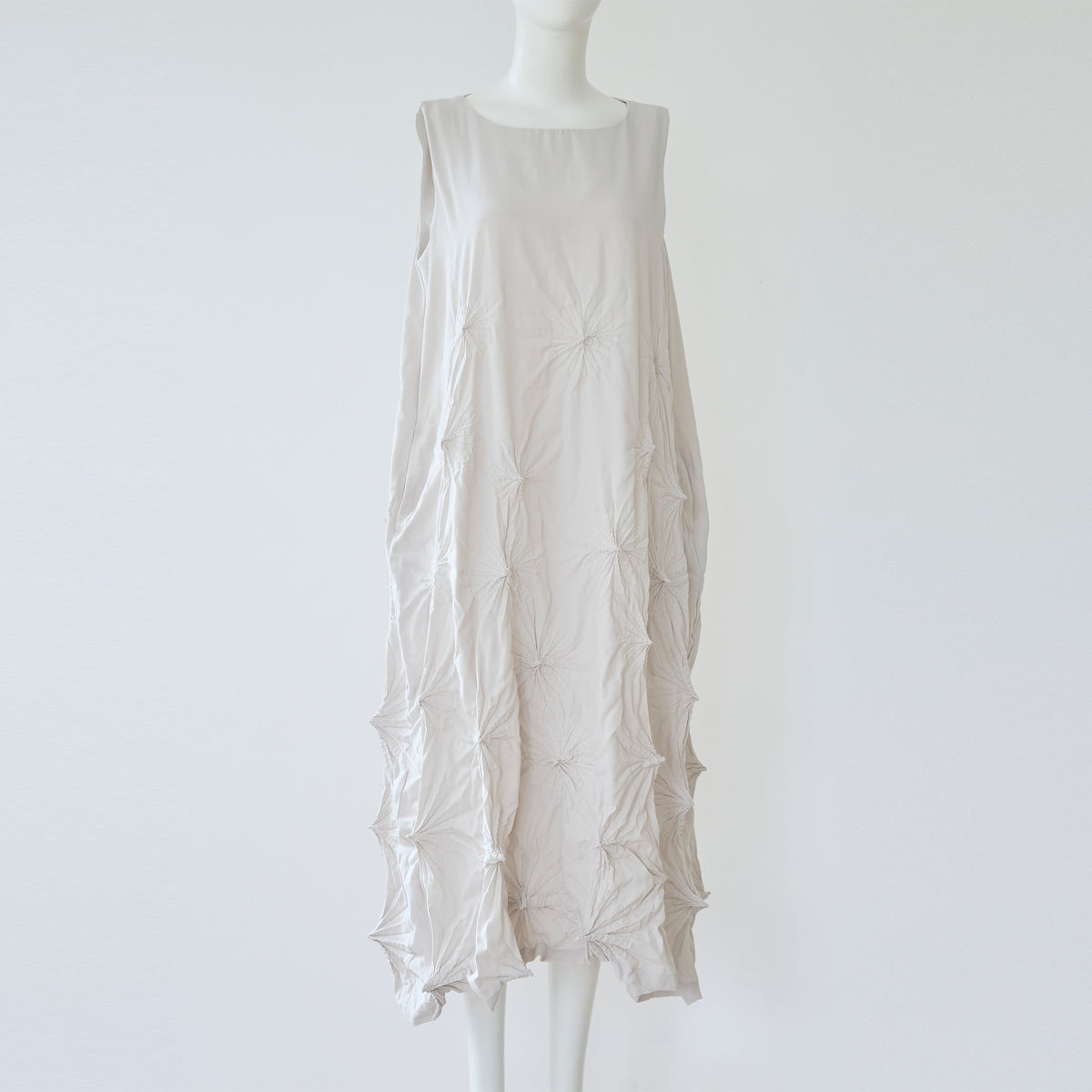 Rolled-Up Shibori Sleeveless Dress, Amundsen/Solid Color