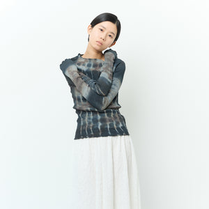 Wavy Long Sleeve Top