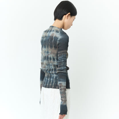 Wavy Long Sleeve Top