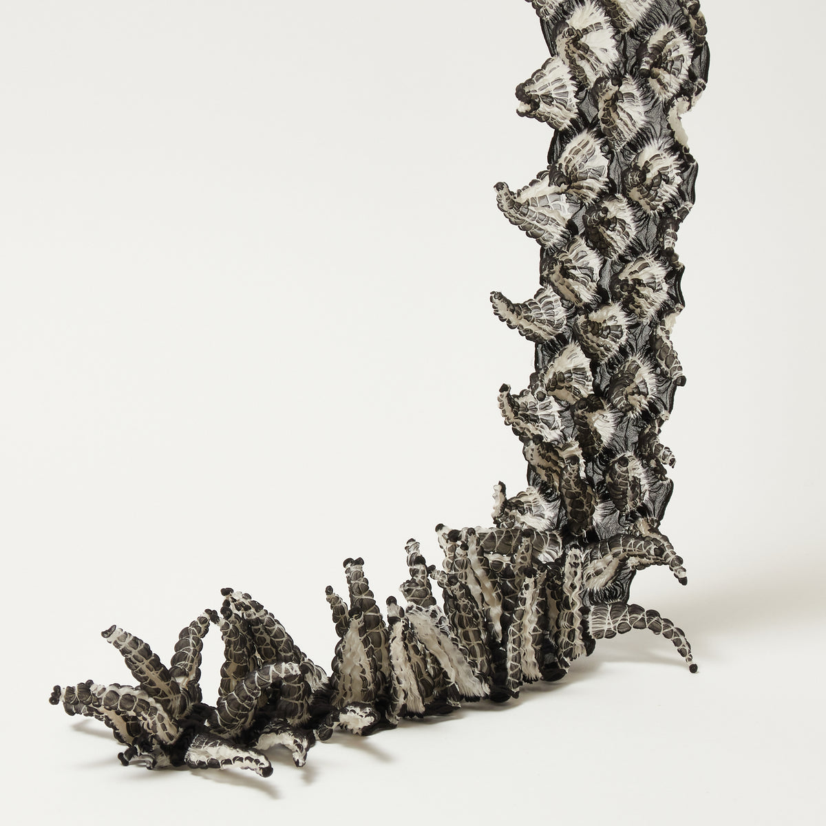 Medium Pointry Scarf